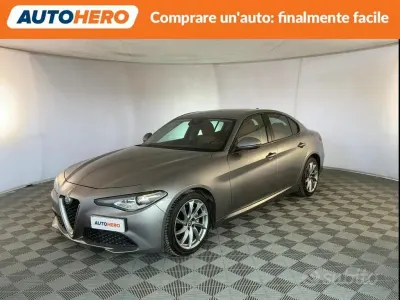 Usata Alfa Romeo Giulia Super 180 CV (132 kW) 2018 Grigio Berlina