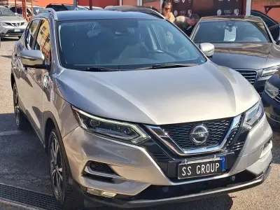 Usata Nissan Qashqai N-Connecta 116 CV (85 kW) 2020 Grigio SUV