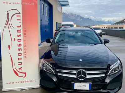 Usata Mercedes C200 136 CV (100 kW) 2015 Nero metallizzato Station wagon