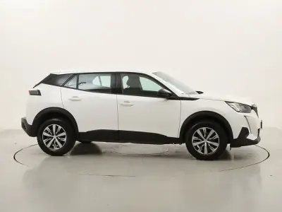Usata Peugeot 2008 Active 110 CV (80 kW) 2022 SUV