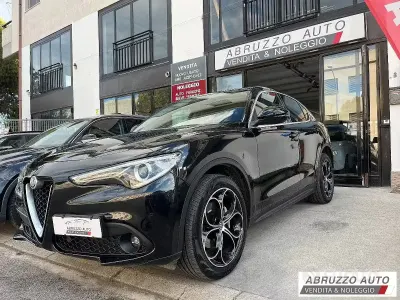 Usata Alfa Romeo Stelvio 211 CV (155 kW) 2019 Nero SUV