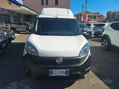 Usata Fiat Doblò S 105 CV (77 kW) 2021 Bianco Monovolume