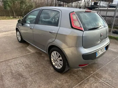 Usata Fiat Punto Evo 65 CV (47 kW) 2010 Grigio Utilitaria