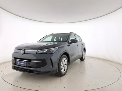 Usata VW Tiguan Life 150 CV (110 kW) 2025 Dolphin grey metallizzato SUV