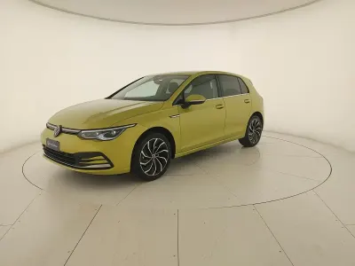 Begagnad VW Golf VIII Style 131 HK (96 kW) 2023 Grön Sedan
