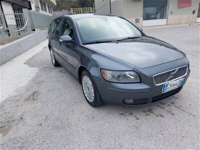 usata Volvo V50 2.0 D cat Momentum garanzia