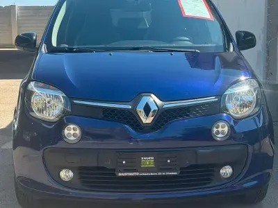 Usata Renault Twingo Intens 69 CV (50 kW) 2018 Bluazzurro Utilitaria