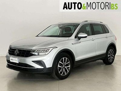 Argento Usata 2022 VW Tiguan Life SUV | 21.700 € (Buon prezzo)