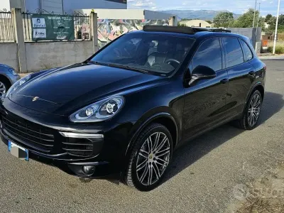 Usata Porsche Cayenne Platinum Edition 385 CV (283 kW) 2017 Nero SUV