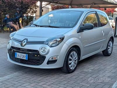 Usata Renault Twingo Night&Day 74 CV (54 kW) 2014 Grigio Utilitaria