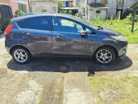 Usata Ford Fiesta Titanium 70 CV (51 kW) 2012 Grigio Utilitaria