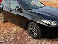 Usata BMW 116 122 CV (89 kW) 2025 Nero Utilitaria