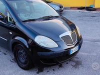 Usata Lancia Musa 90 CV (66 kW) 2007 Nero Monovolume