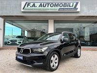 Usata Volvo XC40 Momentum 150 CV (110 kW) 2018 Nero SUV