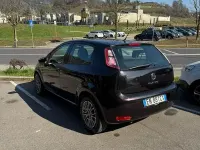 Usata Fiat Punto 85 CV (62 kW) 2012 Nero Utilitaria