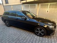 Gebraucht Mercedes E220 Business 194 PS (142 kW) 2020 Schwarz Kombi