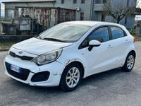 Usata Kia Rio EX 90 CV (66 kW) 2012 Bianco Berlina