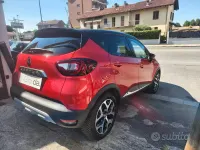 Usata Renault Captur 131 CV (96 kW) 2019 Rosso SUV