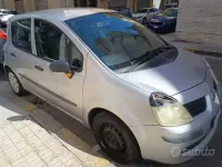 Usata Renault Modus 68 CV (50 kW) 2008 Grigio Monovolume