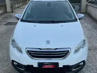 Usata Peugeot 2008 Allure 92 CV (67 kW) 2014 Bianco SUV