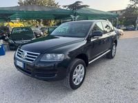 Usata VW Touareg 224 CV (164 kW) 2005 Nero SUV