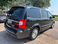 Usata Lancia Voyager Platinum 163 CV (119 kW) 2013 Nero Monovolume