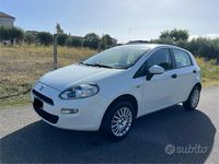 Usata Fiat Punto Street 77 CV (56 kW) 2015 Bianco Berlina