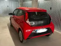 Usata Toyota Aygo X-play 72 CV (52 kW) 2019 Rosso Utilitaria