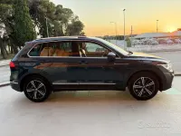 Usata VW Tiguan Elegance 150 CV (110 kW) 2023 Bluazzurro SUV