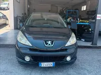 Usata Peugeot 207 68 CV (50 kW) 2008 Nero Berlina