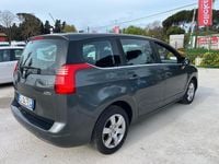 Usata Peugeot 5008 Premium 120 CV (88 kW) 2011 Grigio Monovolume