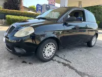 Usata Lancia Ypsilon 60 CV (44 kW) 2009 Nero Utilitaria