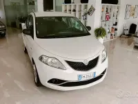 Usata Lancia Ypsilon 69 CV (50 kW) 2017 Beige Utilitaria