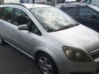 Usata Opel Zafira Enjoy 2006 Grigio Monovolume