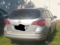 Usata Opel Astra 125 CV (91 kW) 2011 Grigio Station wagon