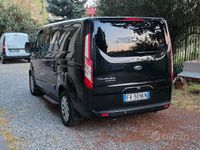 Usata Ford Tourneo 130 CV (95 kW) 2019 Nero Monovolume