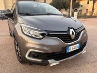 Usata Renault Captur 89 CV (65 kW) 2017 Grigio SUV