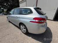 Usata Peugeot 308 Business-Line 116 CV (85 kW) 2015 Grigio Station wagon
