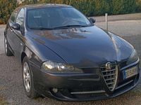 Usata Alfa Romeo 147 120 CV (88 kW) 2006 Nero Utilitaria
