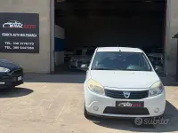 Usata Dacia Sandero 75 CV (55 kW) 2012 Bianco Berlina