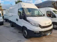 Usata Iveco Daily 126 CV (92 kW) 2016 Bianco Berlina