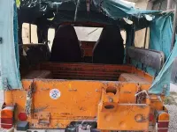 Usata Jeep CJ 61 CV (44 kW) 1975 Arancione Cabrio