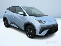 Nuova BYD Dolphin Surf Comfort 83 kW (114 CV) 2026 Blu Utilitaria