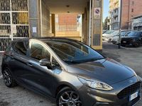 Usata Ford Fiesta ST-Line 95 CV (69 kW) 2019 Grigio Berlina