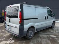 Usata Opel Vivaro 90 CV (66 kW) 2007 Grigio Monovolume