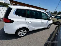 Usata Opel Zafira Tourer Cosmo 150 CV (110 kW) 2013 Bianco Monovolume
