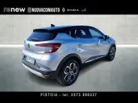 Usata Renault Captur Intens 100 CV (73 kW) 2023 Grigio chiaro SUV