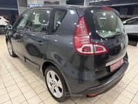 Usata Renault Scénic III 110 CV (80 kW) 2011 Grigio Monovolume