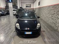 Usata Fiat Punto Street 95 CV (69 kW) 2016 Blu Utilitaria