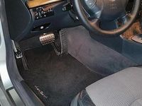 Usata Mercedes E220 150 CV (110 kW) 2003 Grigio Berlina